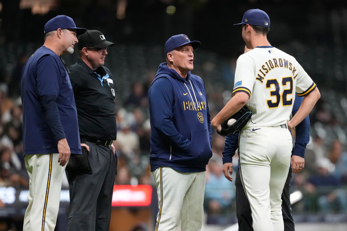 Brewers' Jacob Misiorowski leaves with cramping again after another dominating performance | iNFOnews.ca Brewers' Jacob Misiorowski leaves with cramping again after another dominating performance | iNFOnews.ca