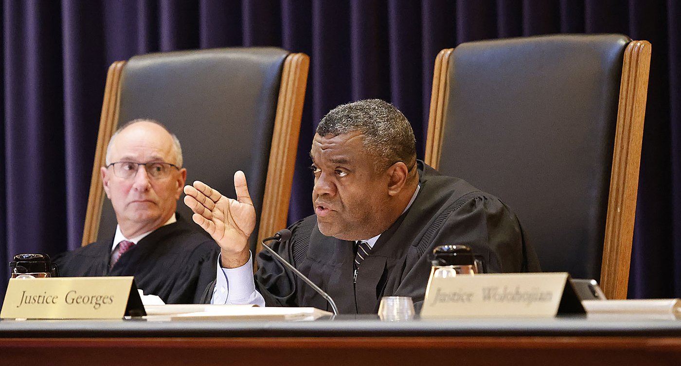 Highest court in Massachusetts hears arguments in Karen Read's bid to dismiss murder charge | iNFOnews.ca