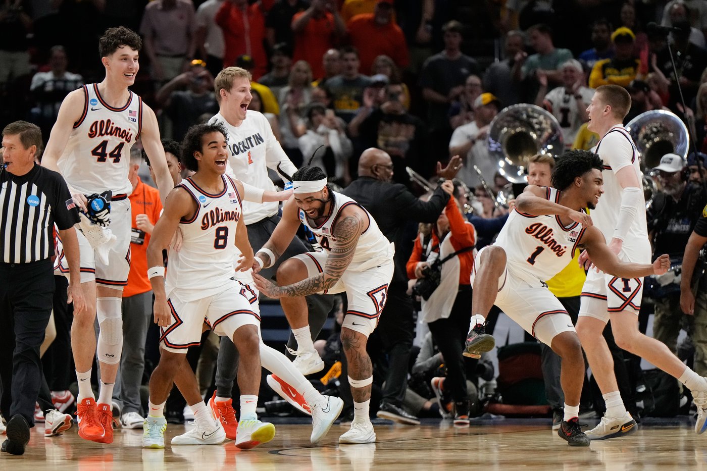 Illinois powers its way to its first Final Four in 21 years, beating Iowa 71-59 | iNFOnews.ca Illinois powers its way to its first Final Four in 21 years, beating Iowa 71-59 | iNFOnews.ca