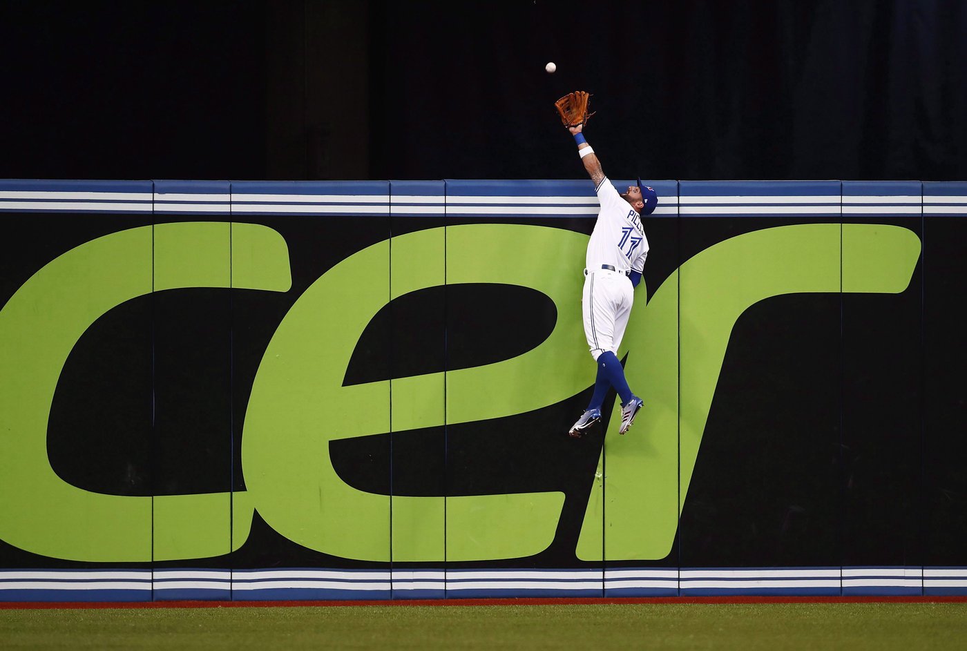 From the Plate to the Mic: Several former Blue Jays active in baseball podcast space | iNFOnews.ca