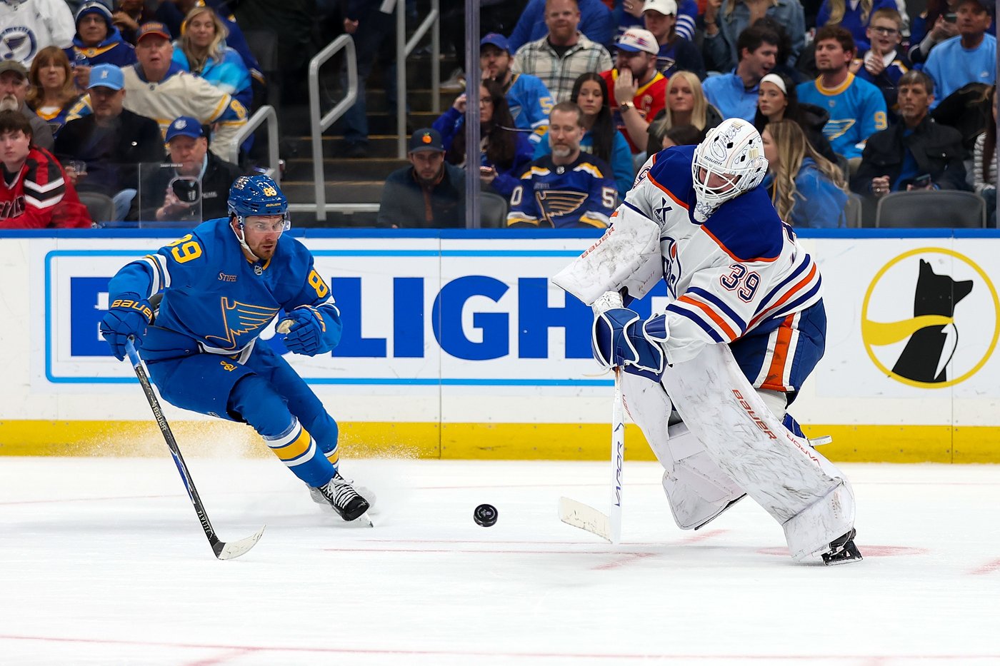 Robert Thomas scores with 9 seconds left in OT as the Blues beat the Oilers 3-2 | iNFOnews.ca