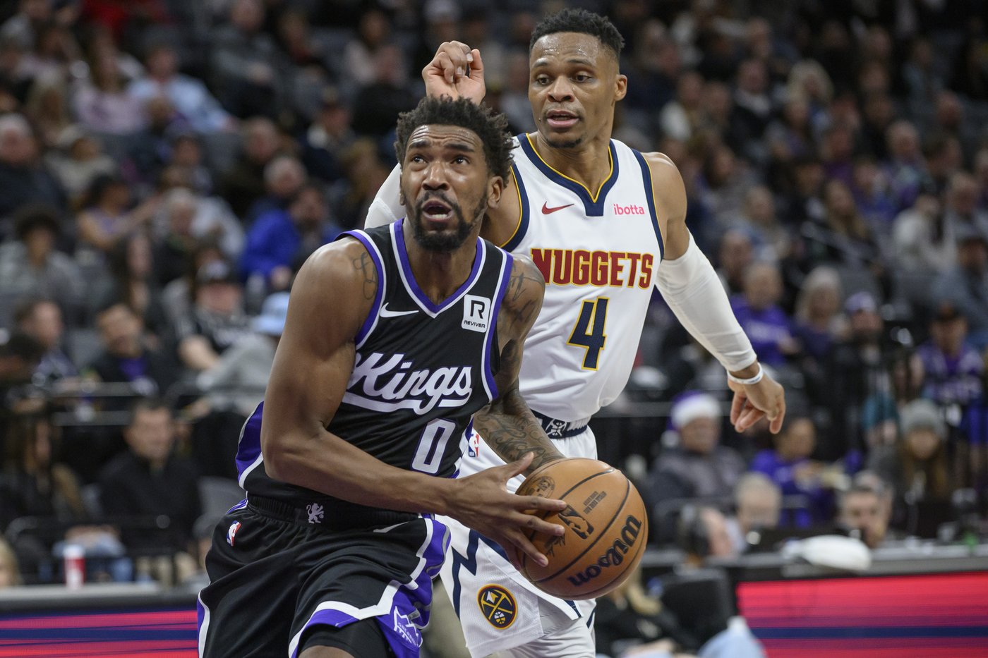Jokic has another triple-double as Nuggets rally past Kings 130-129 | iNFOnews.ca