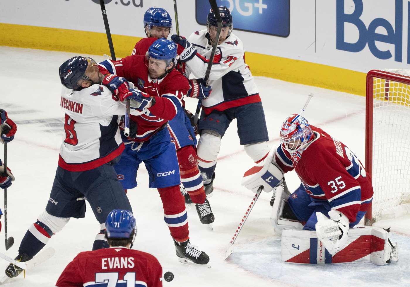 Ovechkin nets hat trick in 8-4 win, Capitals hand Canadiens fifth straight loss | iNFOnews.ca