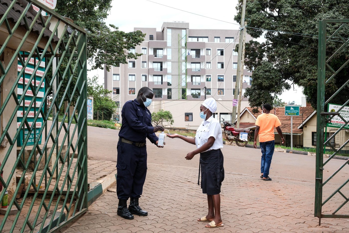 Photos from Congo and Uganda as WHO declare health emergency over Ebola | iNFOnews.ca