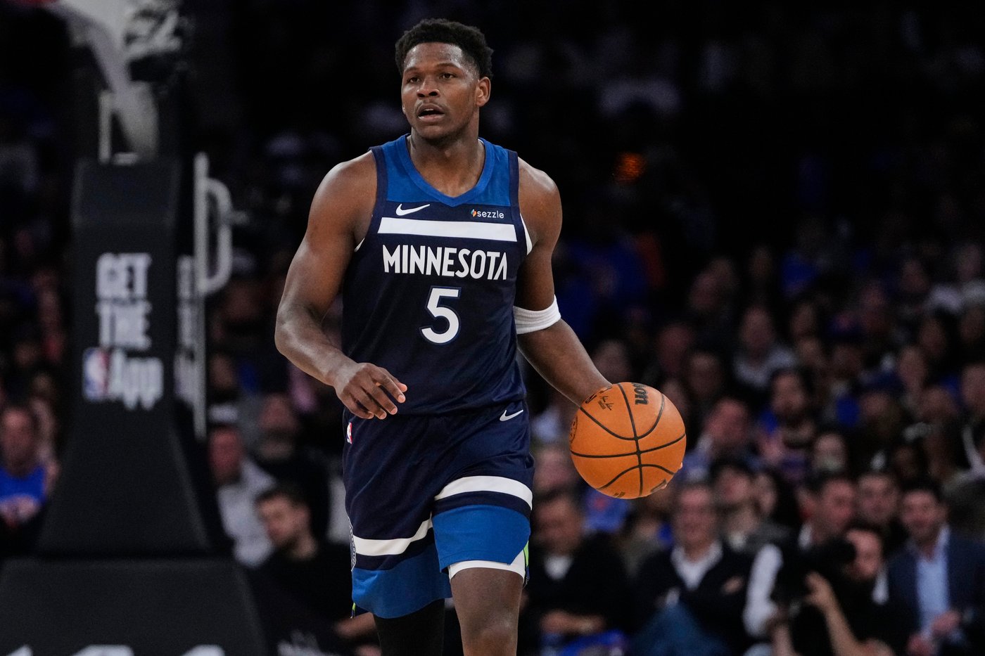 Anthony Edwards returns after 4-game absence with hamstring injury but Wolves routed by Knicks | iNFOnews.ca Anthony Edwards returns after 4-game absence with hamstring injury but Wolves routed by Knicks | iNFOnews.ca