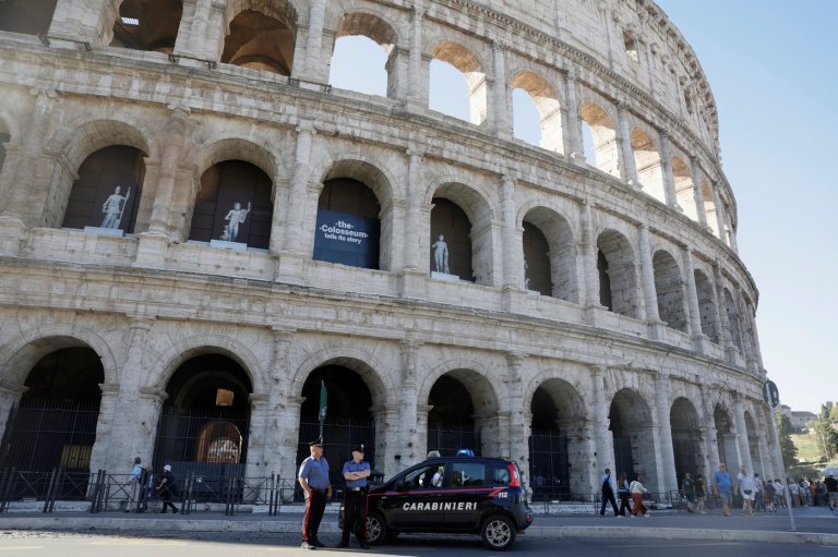 Rome's Colosseum closes for the day after a worker plunges to his death | iNFOnews.ca
