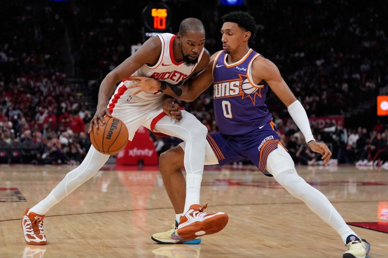 Durant hits milestone in Rockets' win over Suns | iNFOnews.ca