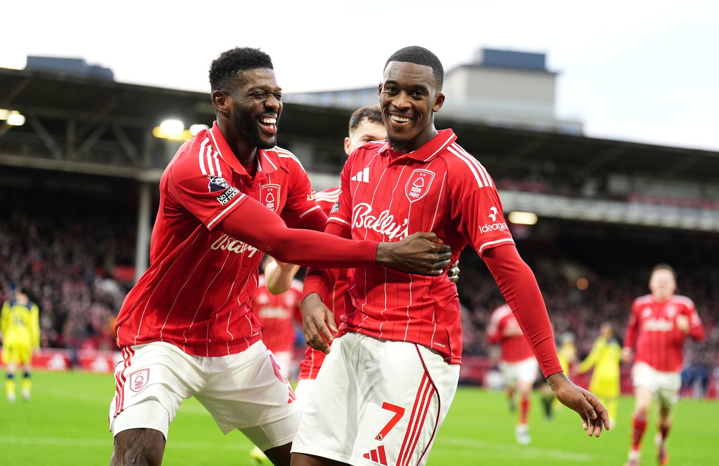 Man City and Aston Villa win to stay in touch with Premier League leader Arsenal | iNFOnews.ca Man City and Aston Villa win to stay in touch with Premier League leader Arsenal | iNFOnews.ca