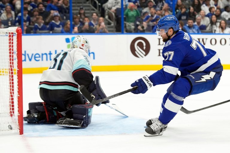 Victor Hedman's goal 2:07 into overtime lifts Lightning past Kraken 4-3 | iNFOnews.ca