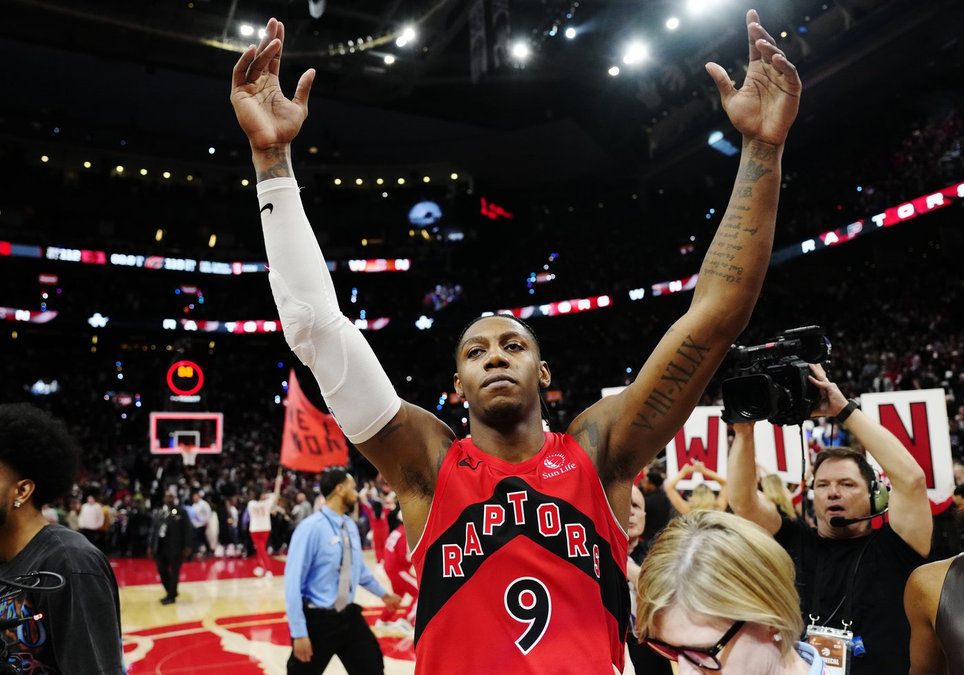 Raptors GM Bobby Webster willing to wait on re-signing Canadian star RJ Barrett | iNFOnews.ca