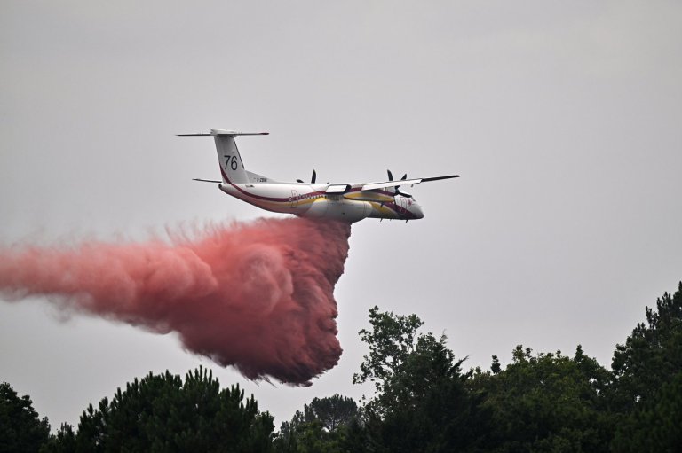 Macron holds crisis meeting as monster wildfires drive 250,000 from their homes | iNFOnews.ca