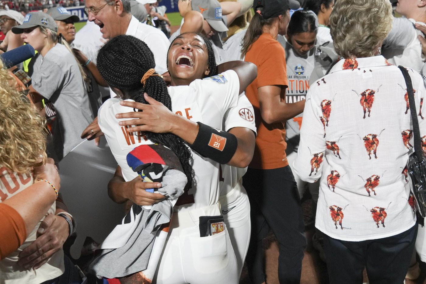 Record-breaking viewership and attendance mark historic Women's College World Series | iNFOnews.ca Record-breaking viewership and attendance mark historic Women's College World Series | iNFOnews.ca