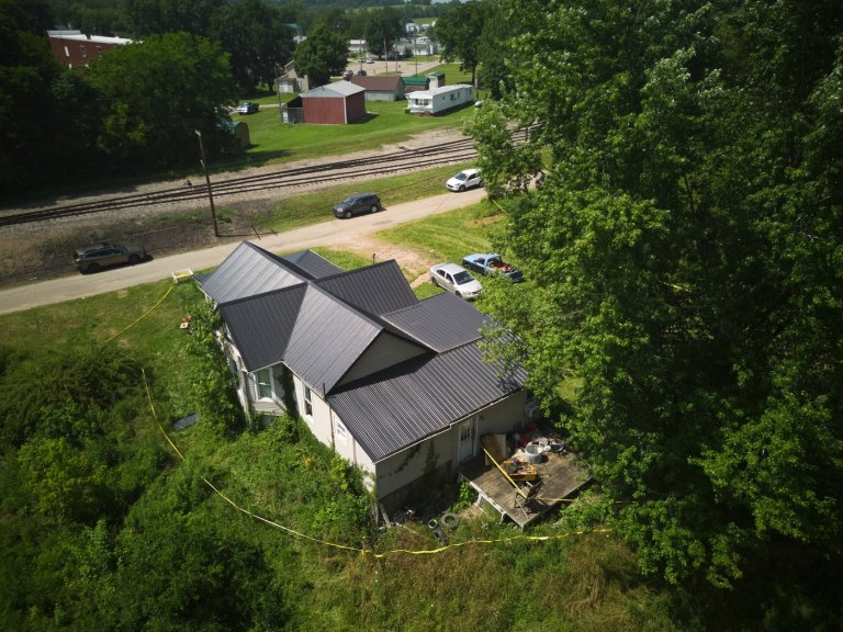 There were 16 kids living in squalor in an Ohio home. Why weren't they found sooner? | iNFOnews.ca