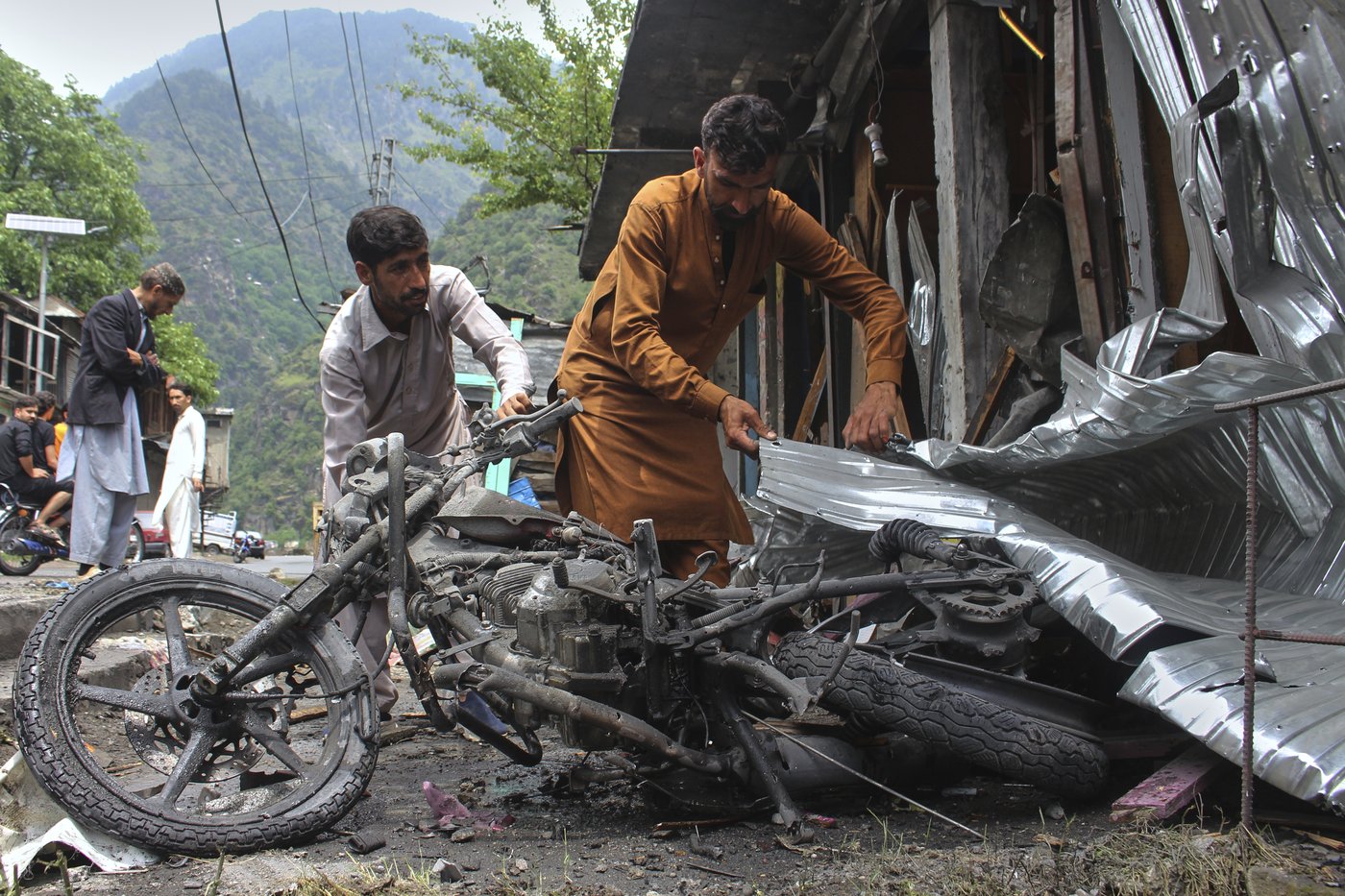 Unease lingers in Kashmir despite ceasefire between India and Pakistan | iNFOnews.ca