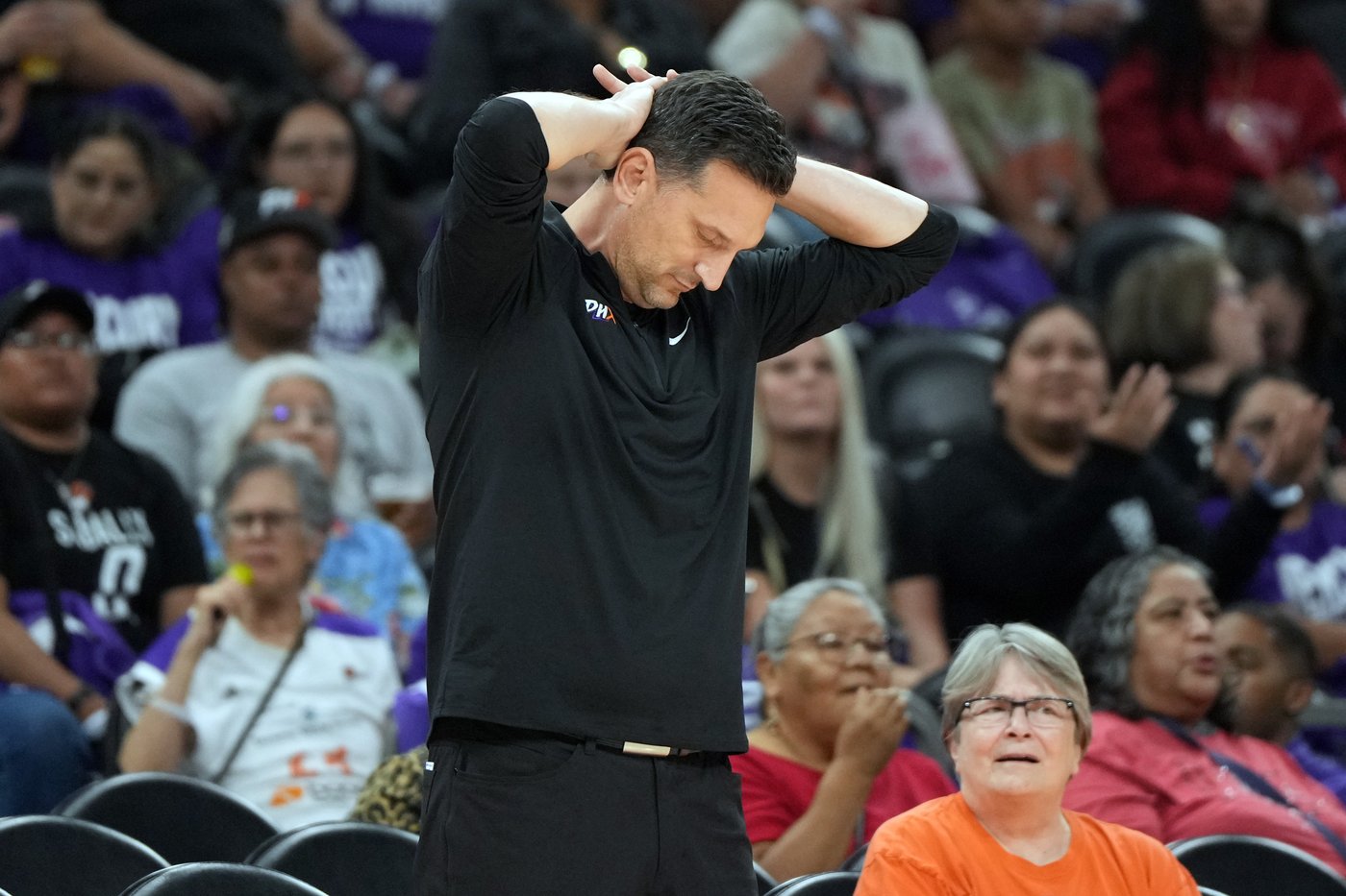 Phoenix Mercury coach Nate Tibbetts ejected from WNBA Finals Game 4 after heated argument | iNFOnews.ca Phoenix Mercury coach Nate Tibbetts ejected from WNBA Finals Game 4 after heated argument | iNFOnews.ca