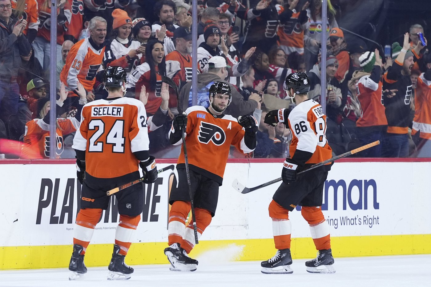 Brink, Farabee, Hathaway help Flyers build lead and hold on to beat Devils 4-2 | iNFOnews.ca