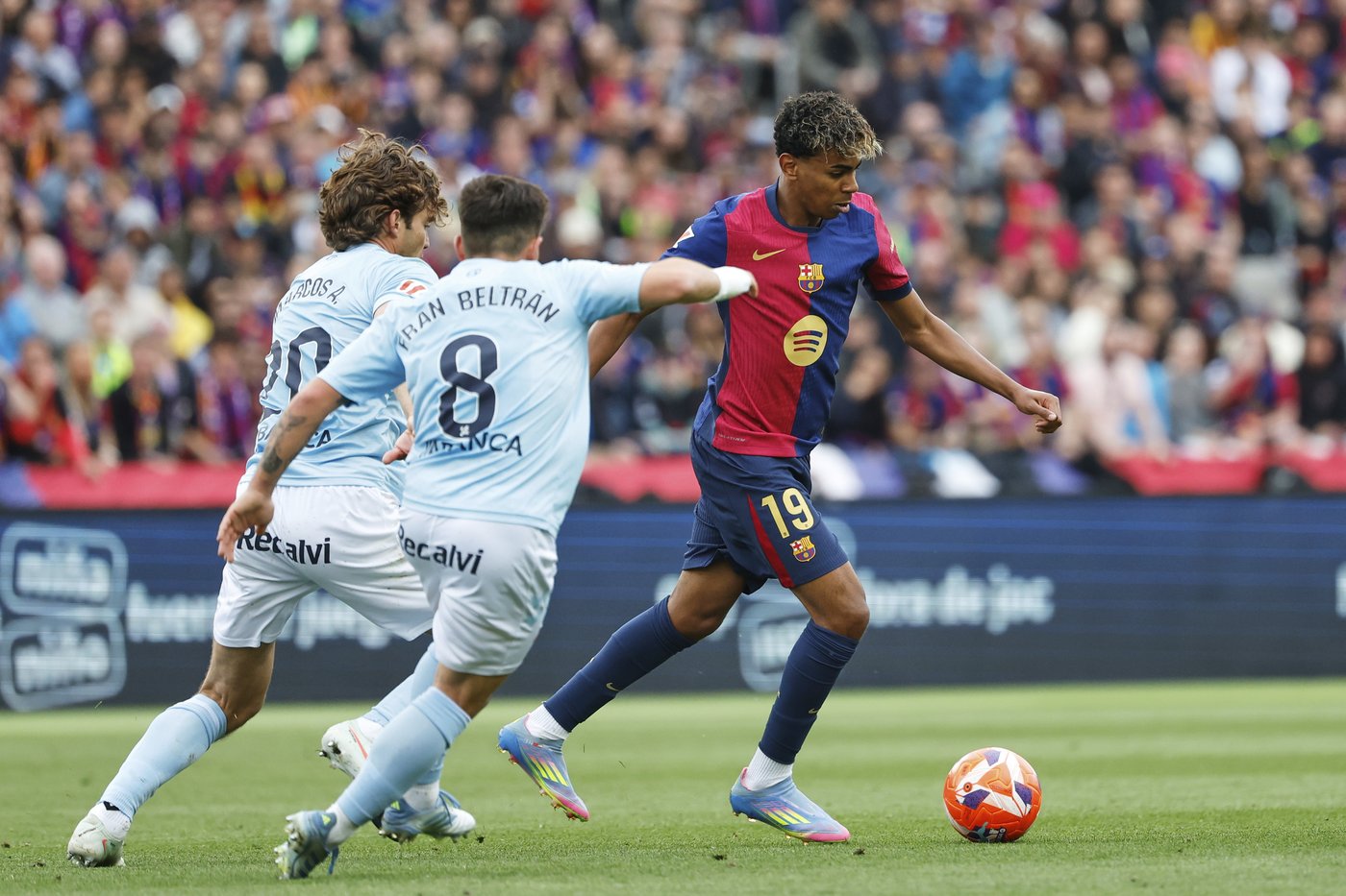 Raphinha leads Barcelona's thrilling 4-3 comeback over Celta in La Liga | iNFOnews.ca
