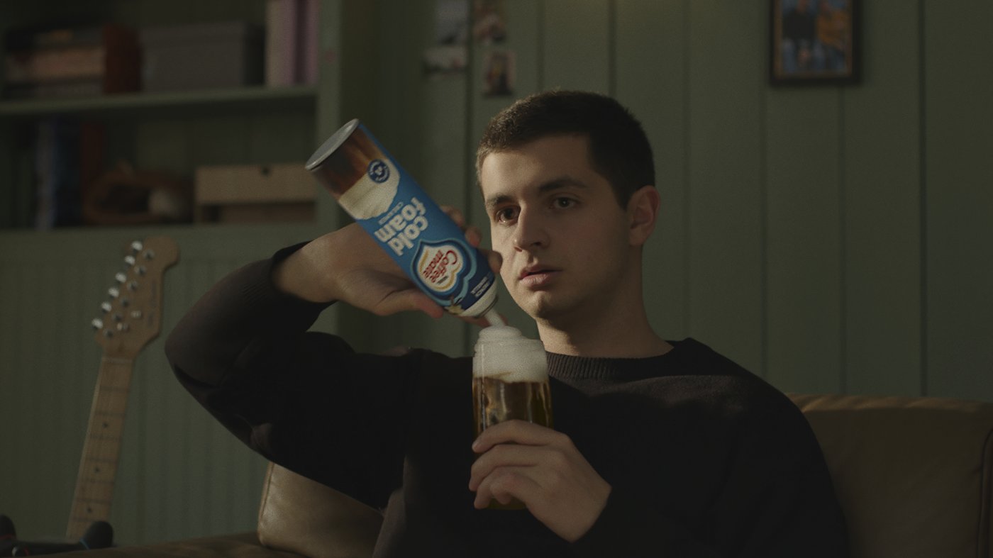 Aliens, sloths and silliness: Super Bowl ads offer laughs, celebs and surprises to win over viewers | iNFOnews.ca Aliens, sloths and silliness: Super Bowl ads offer laughs, celebs and surprises to win over viewers | iNFOnews.ca