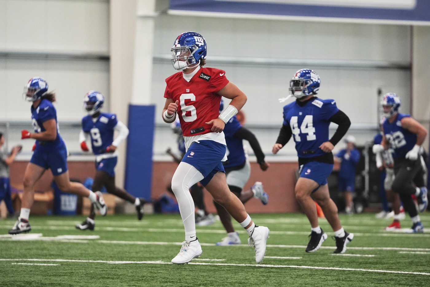 From 'Love Island' to the practice field, Jaxson Dart is already fitting in with the Giants' QBs | iNFOnews.ca From 'Love Island' to the practice field, Jaxson Dart is already fitting in with the Giants' QBs | iNFOnews.ca
