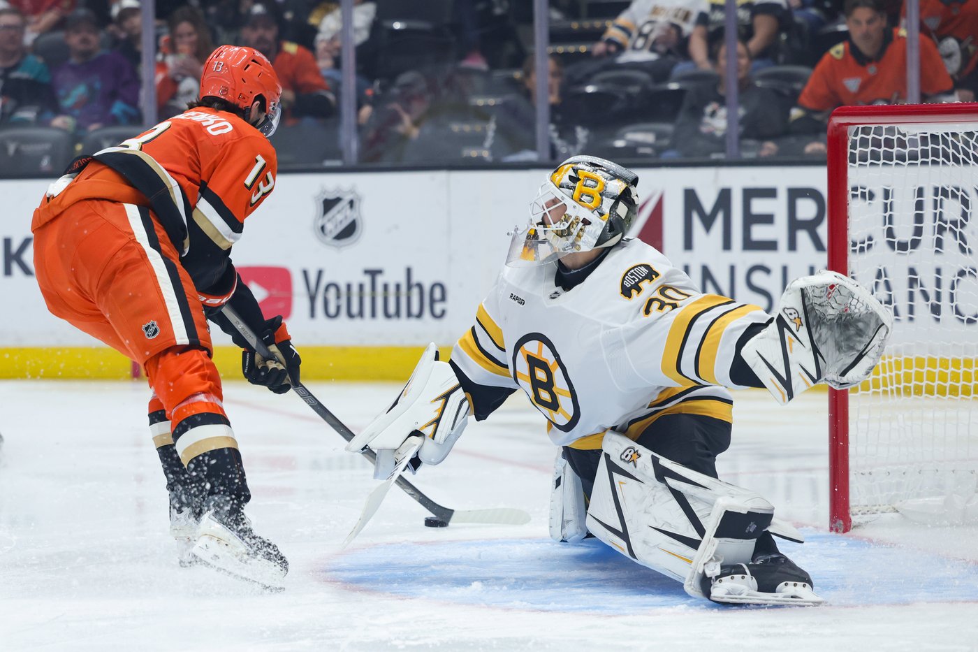 Elias Lindholm's big 3rd period sparks streaking Bruins' comeback for 4-2 win over Ducks | iNFOnews.ca Elias Lindholm's big 3rd period sparks streaking Bruins' comeback for 4-2 win over Ducks | iNFOnews.ca