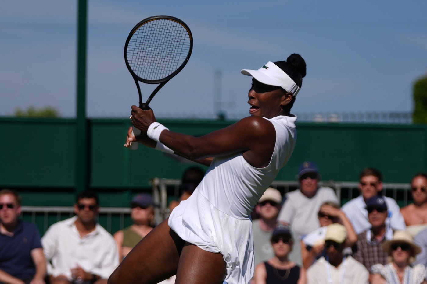 Serena and Venus Williams sisters to play opening doubles match at Wimbledon on Saturday | iNFOnews.ca