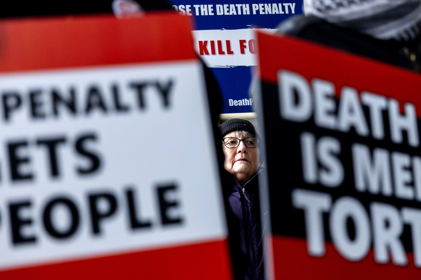 Alabama puts man to death for a 1991 murder in the nation's fourth execution using nitrogen gas | iNFOnews.ca