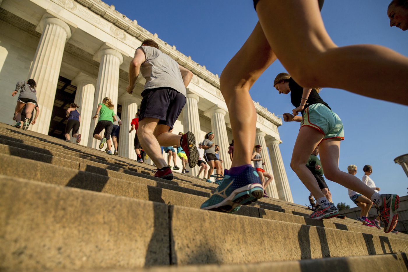 The November Project gets people outside to exercise and socialize together all winter long | iNFOnews.ca