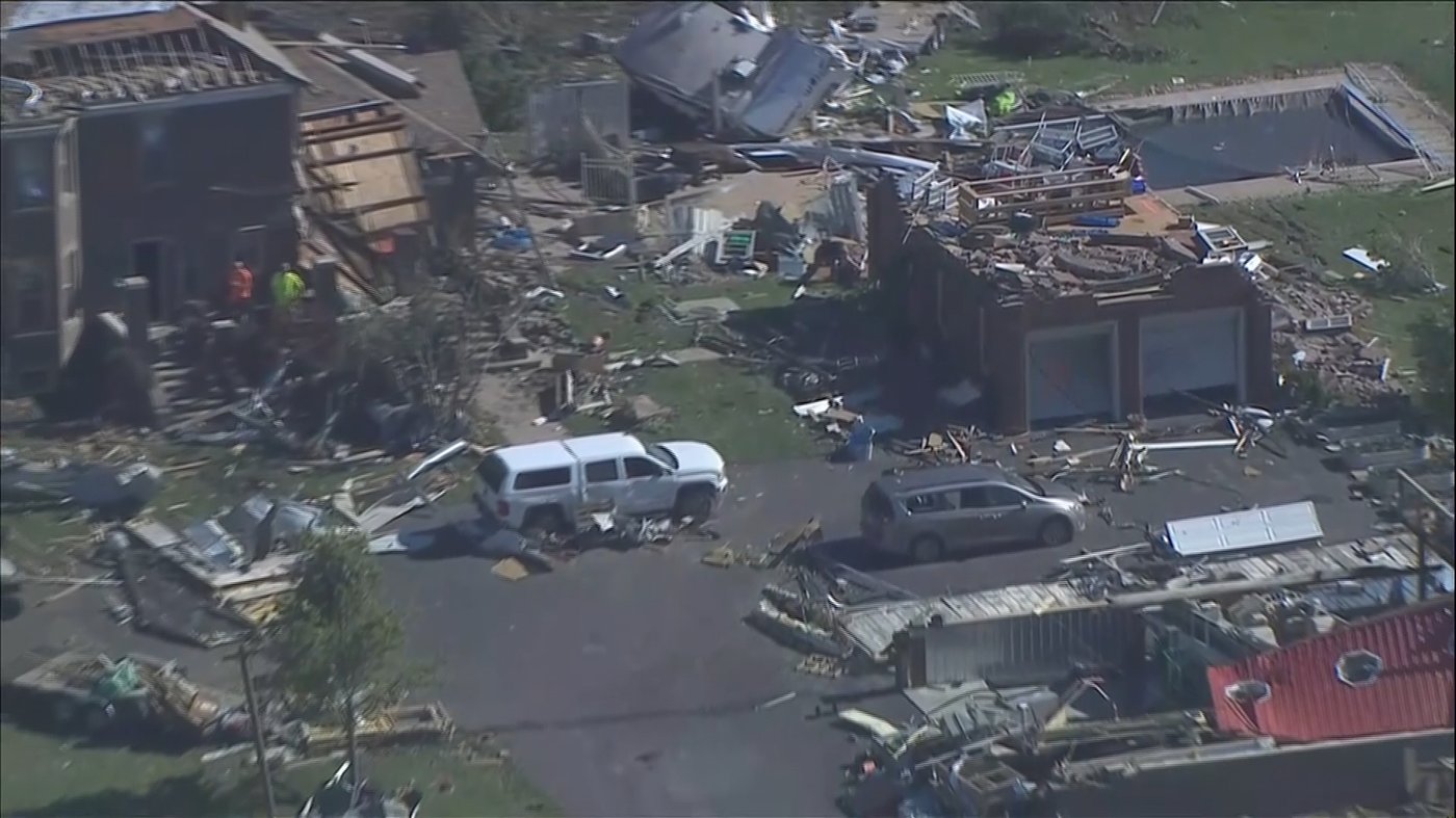 Tornadoes in Illinois and Indiana leave residents grappling with damage; cleanup efforts underway | iNFOnews.ca