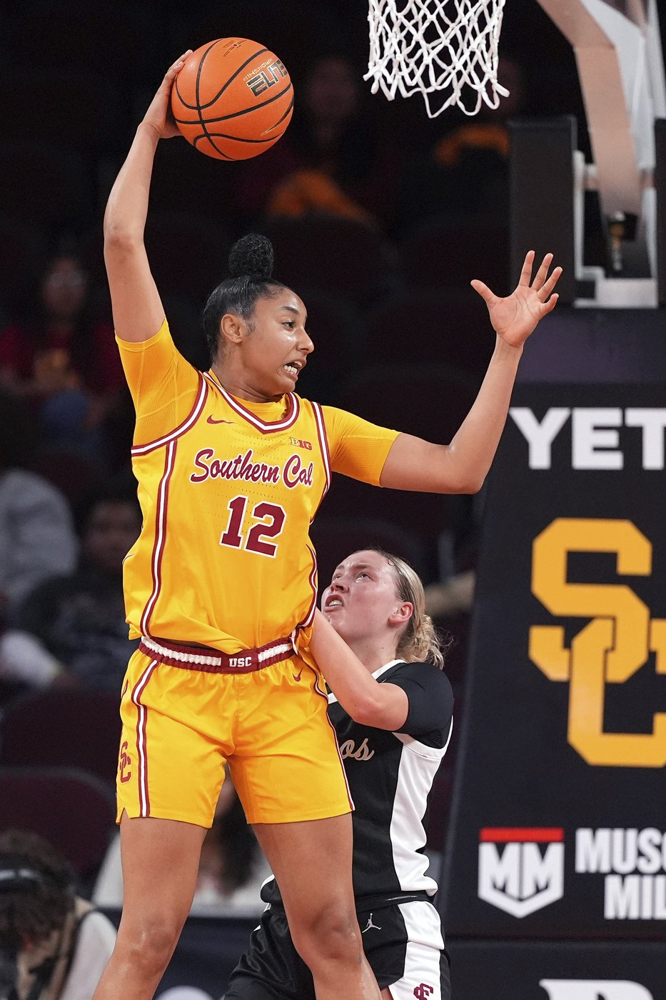 USC's JuJu Watkins reaches 1,000 points in 2 fewer games than Caitlin Clark | iNFOnews.ca USC's JuJu Watkins reaches 1,000 points in 2 fewer games than Caitlin Clark | iNFOnews.ca