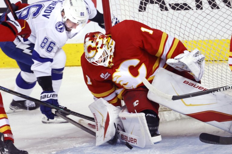 Hot Flames shut down Lightning's flashy stars in 4-3 OT win | iNFOnews.ca