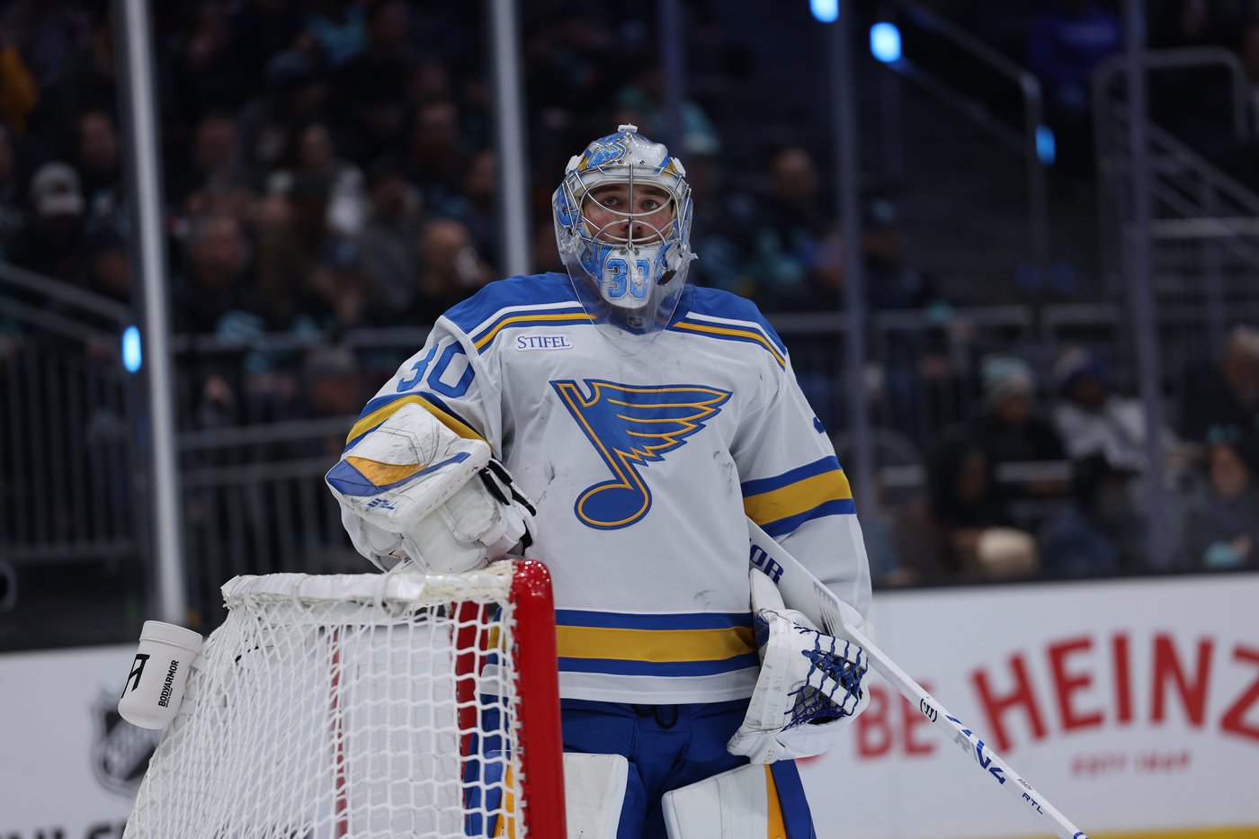 Dylan Holloway scores with 3 seconds left in OT as the Blues beat the Sharks 2-1 | iNFOnews.ca