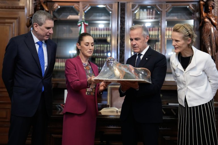 From sculpture to olive oil, a look at some of the gifts Carney received as PM | iNFOnews.ca