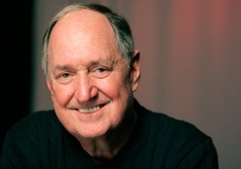 Neil Sedaka, the singer-songwriter behind dozens of hits of the 1960s and '70s, dies at age 86 | iNFOnews.ca
