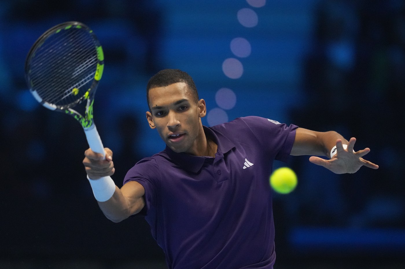Canada's Auger-Aliassime falls to top-ranked Spaniard Alcaraz in ATP Finals semis | iNFOnews.ca Canada's Auger-Aliassime falls to top-ranked Spaniard Alcaraz in ATP Finals semis | iNFOnews.ca