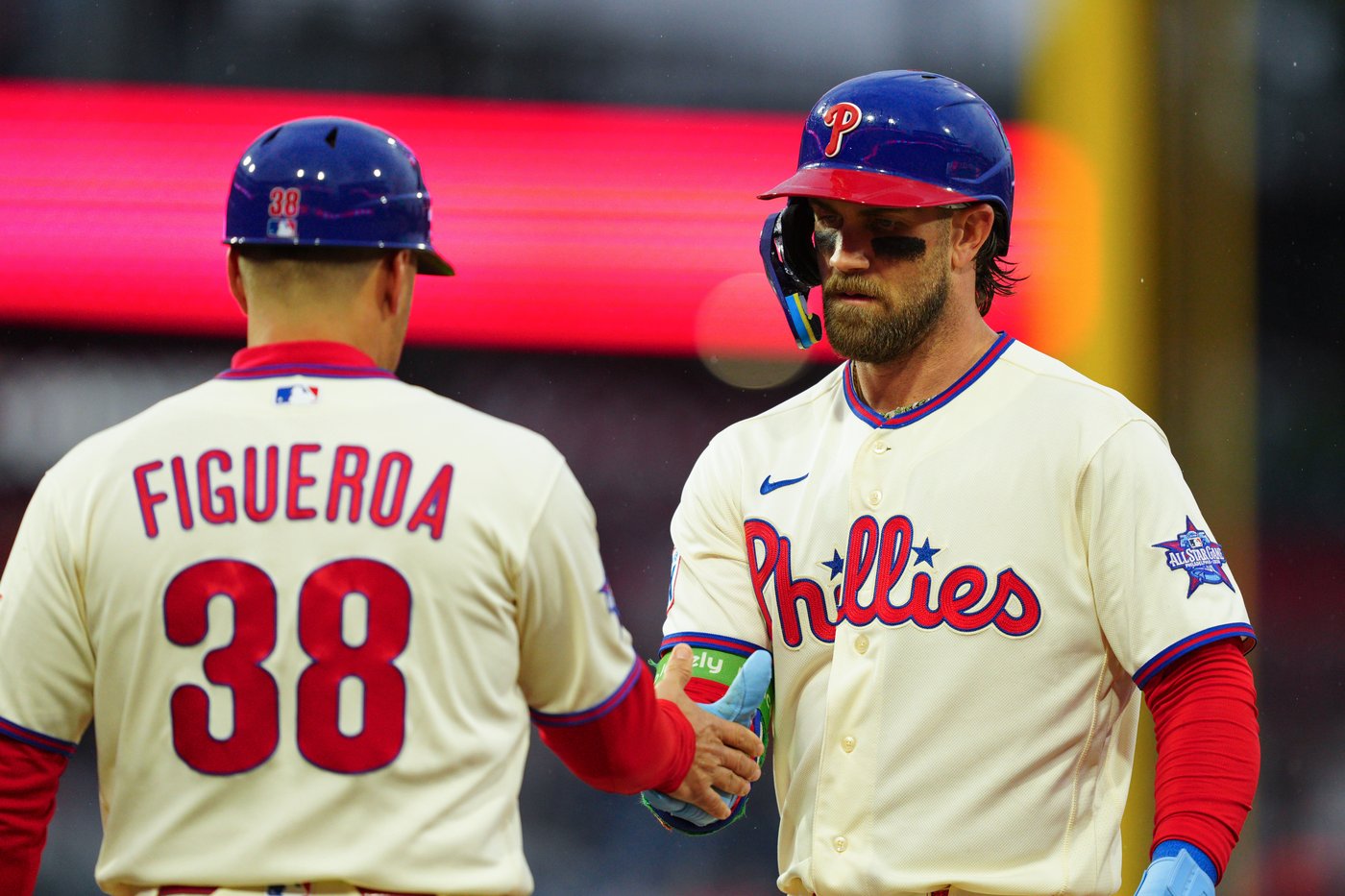 Bryce Harper bristles at blowback from toothbrushing technique. Just a squeeze, from tube to tongue | iNFOnews.ca