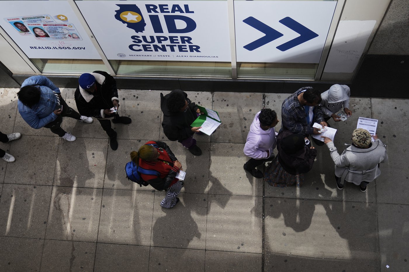 PHOTO COLLECTION: REAL ID requirements for the U.S. domestic flyers begins | iNFOnews.ca