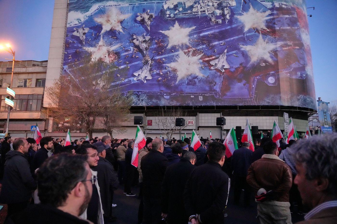 Photos from inside Iran as strikes boom across the capital, Tehran, for a third day | iNFOnews.ca