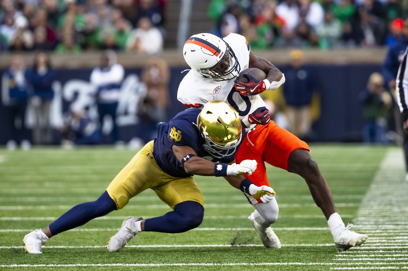 Leonard passes for 3 TDs and No. 8 Notre Dame forces 5 turnovers in a 35-14 win over Virginia | iNFOnews.ca