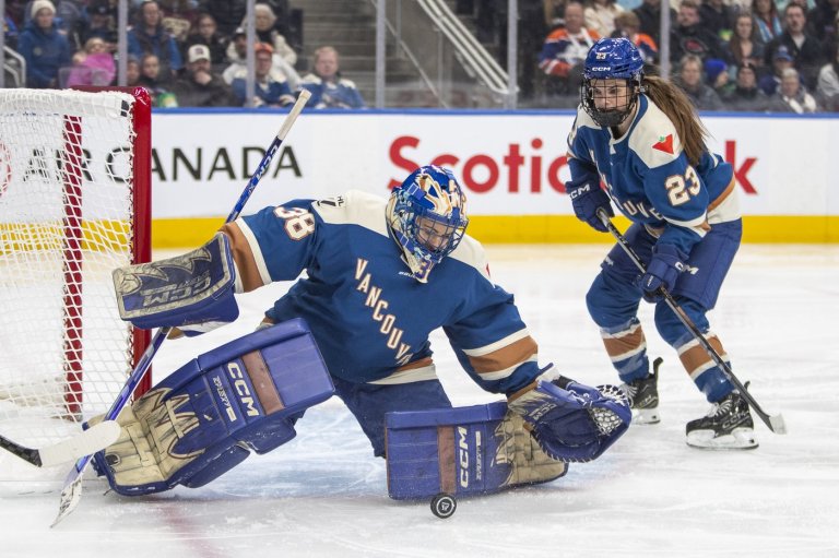 Thompson, Jaques, Daniel score third-period goals, Goldeneyes rally to 4-3 victory over Fleet | iNFOnews.ca