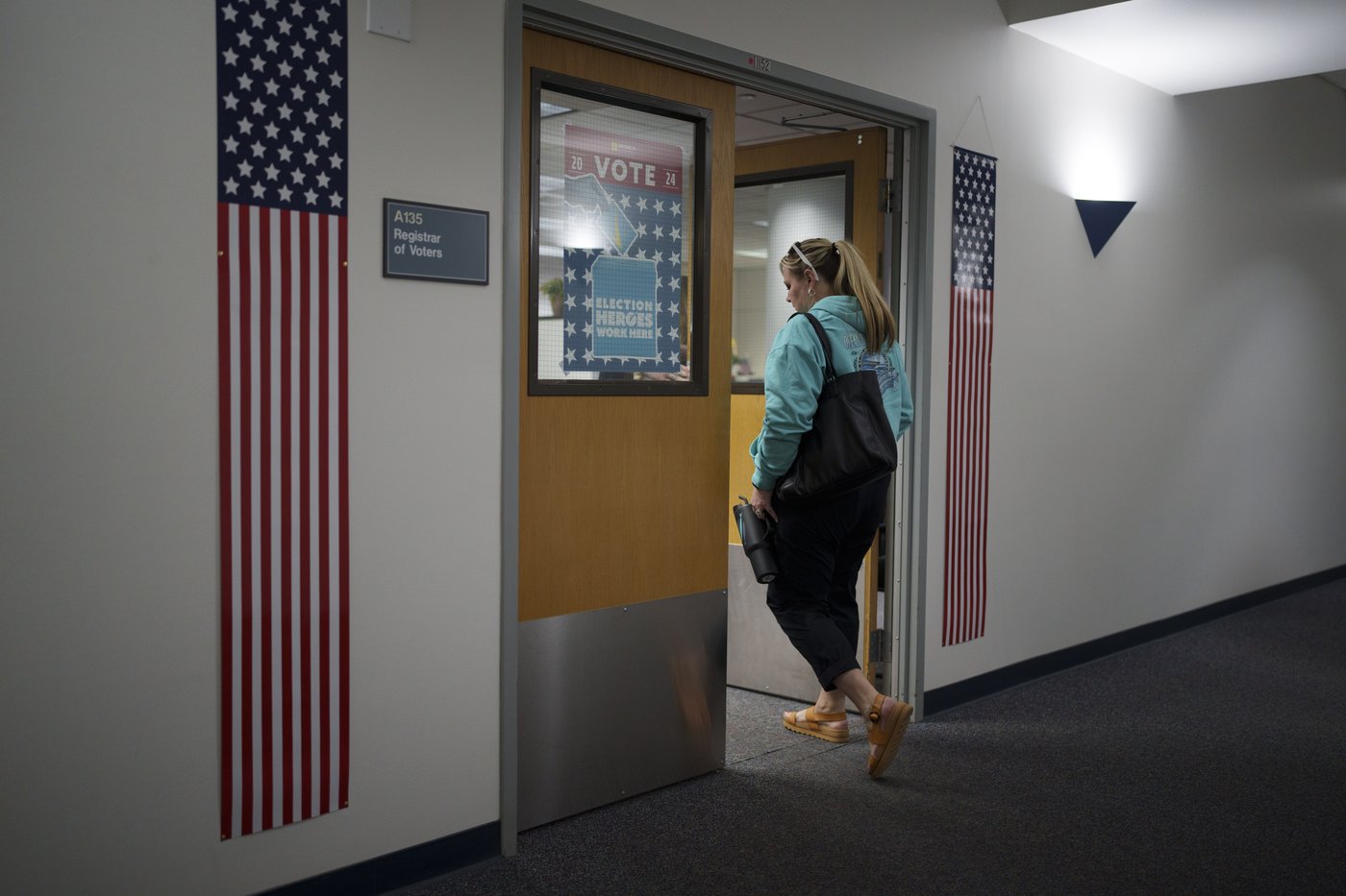 An elections worker wanted to serve her country. A stew of conspiracy theories and vitriol awaited | iNFOnews.ca An elections worker wanted to serve her country. A stew of conspiracy theories and vitriol awaited | iNFOnews.ca