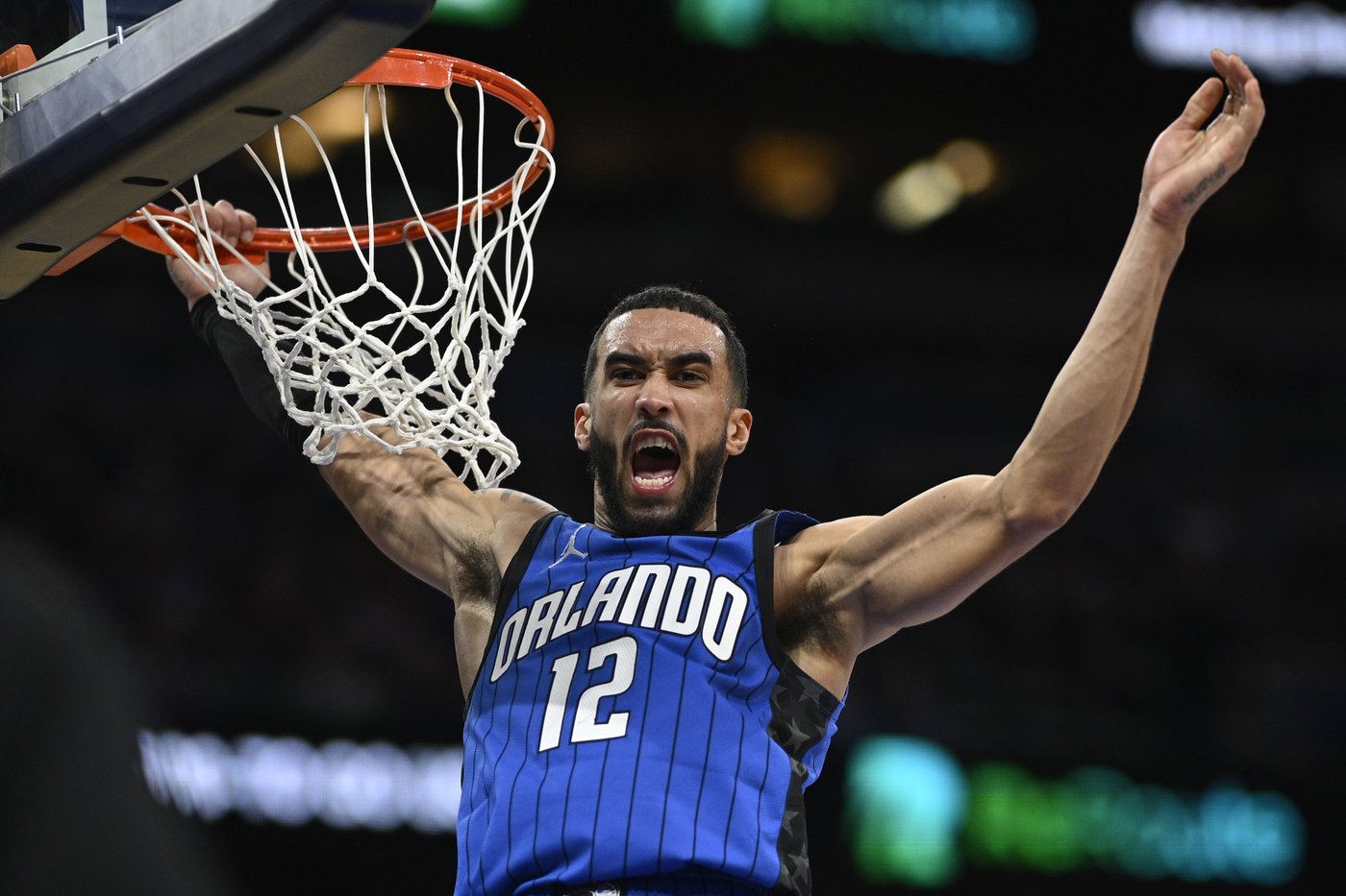 Anthony and Banchero lead the Magic past the 76ers 104-99 | iNFOnews.ca