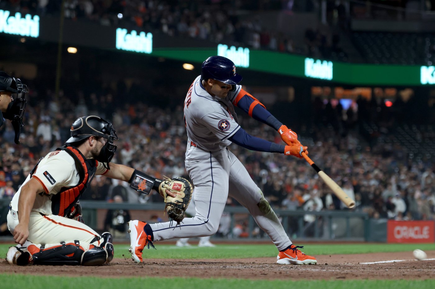 Jeremy Peña hits go-ahead single, Isaac Paredes 2-run double in 10th as Astros rally past Giants 6-3 | iNFOnews.ca