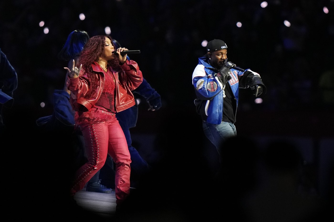 Review: Kendrick Lamar brings America and 'Not Like Us' into history-making Super Bowl halftime show | iNFOnews.ca Review: Kendrick Lamar brings America and 'Not Like Us' into history-making Super Bowl halftime show | iNFOnews.ca