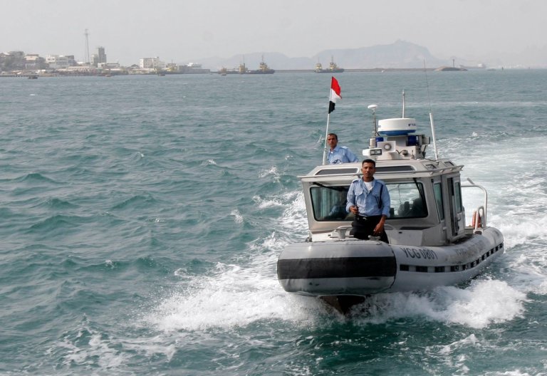 Somali pirates hijack oil tanker off Yemen in latest attack | iNFOnews.ca