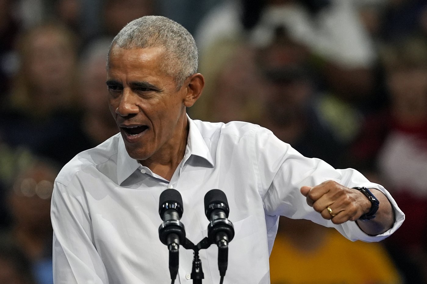 Obama and Walz urge Democrats to vote early in battleground Wisconsin | iNFOnews.ca