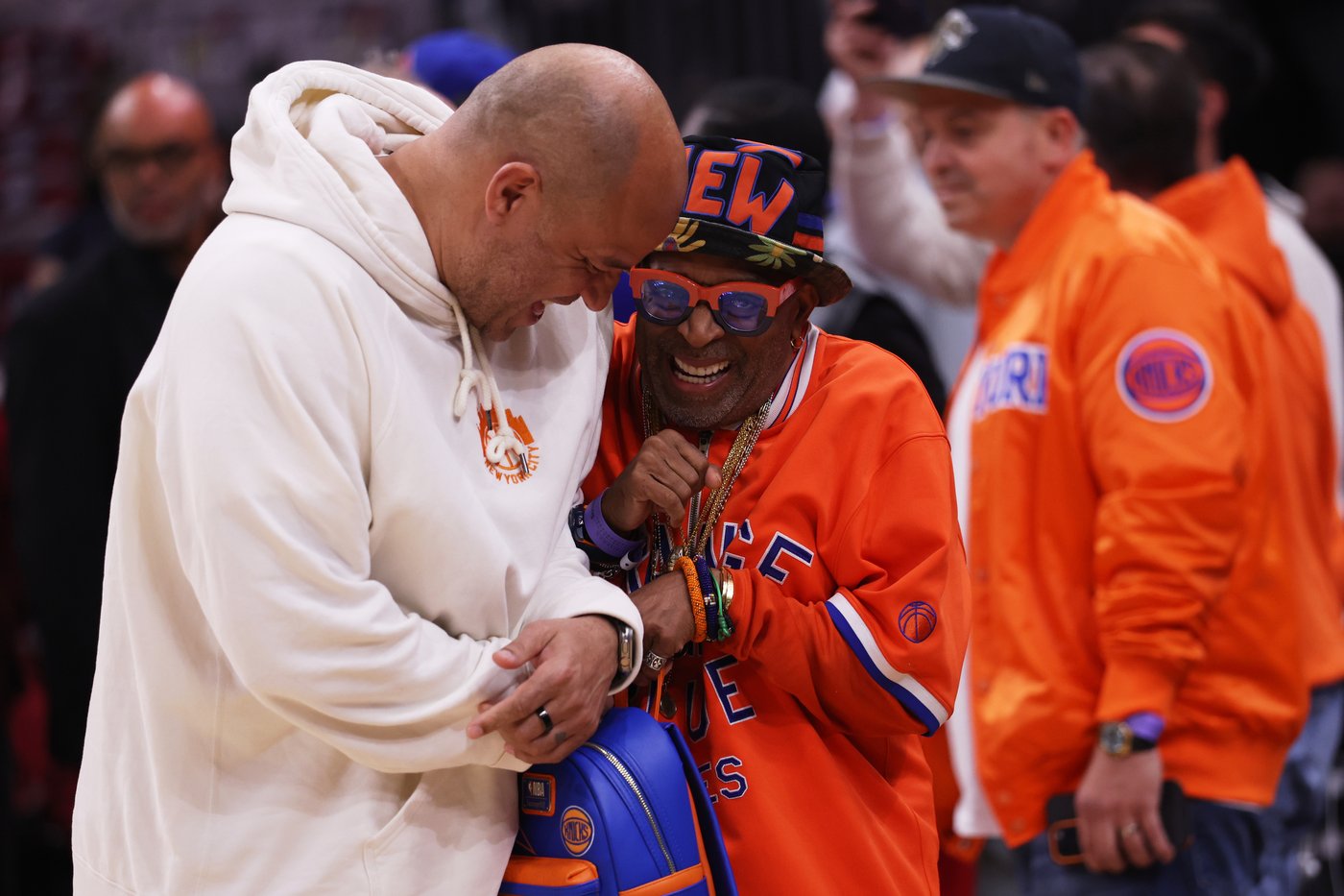 Garden party: New York fans invade Cleveland as Knicks try to sweep Cavaliers and make NBA Finals | iNFOnews.ca