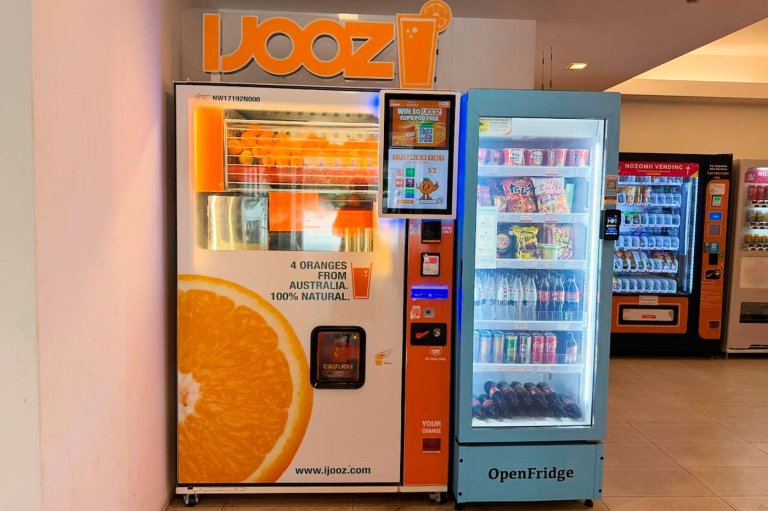 French teen charged in Singapore over a vending machine straw-licking video | iNFOnews.ca