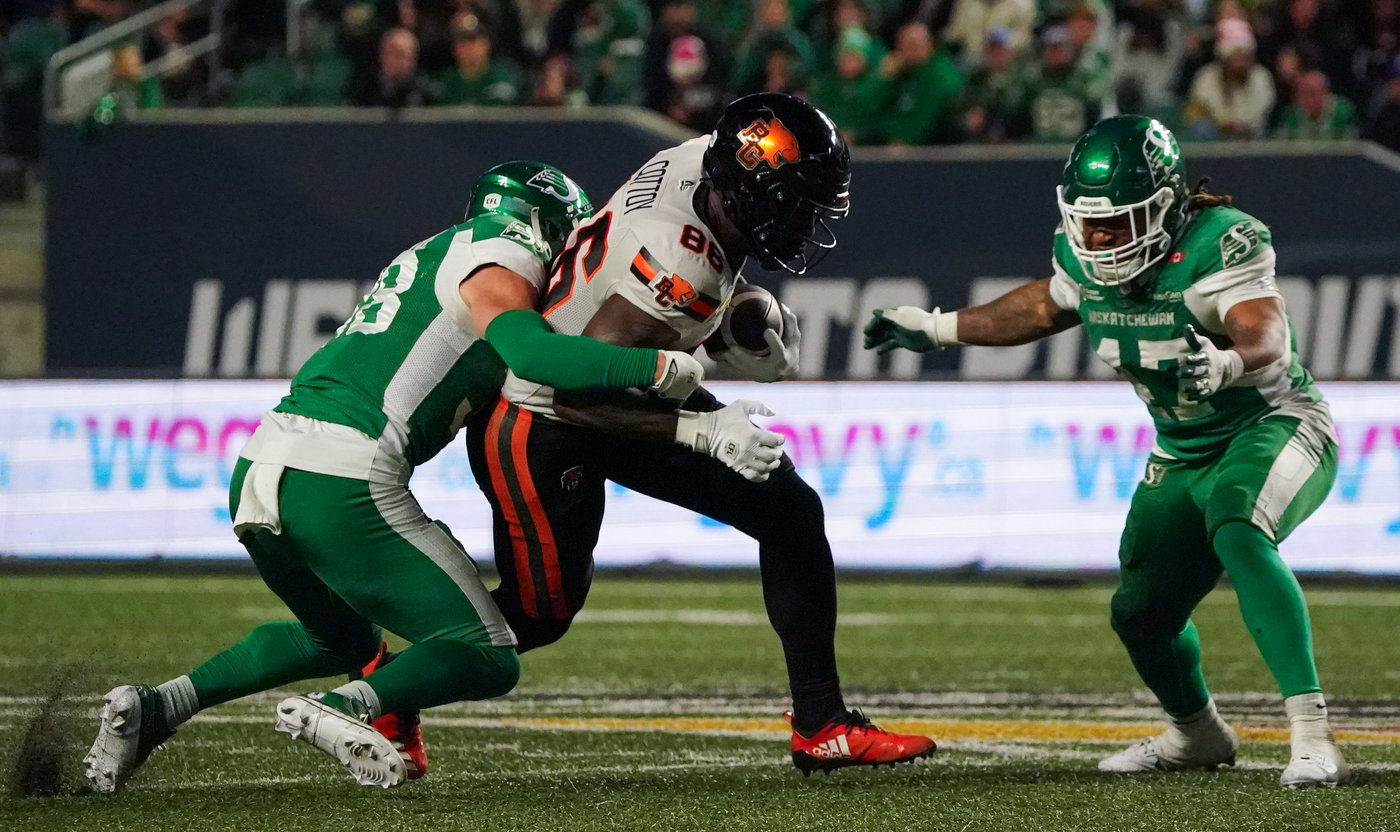 Roughriders, Lions prepare to square off in chilly West Division final | iNFOnews.ca Roughriders, Lions prepare to square off in chilly West Division final | iNFOnews.ca