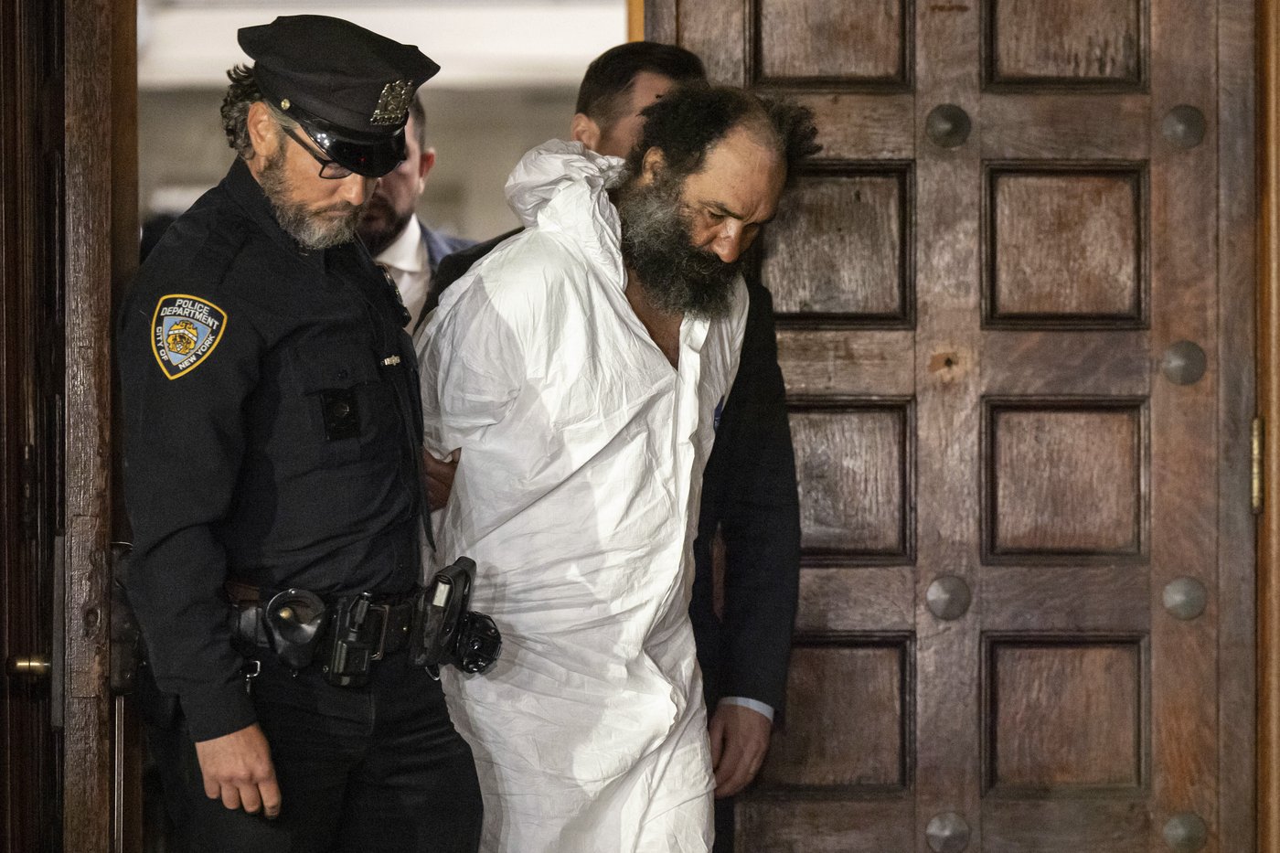 51-year-old man is charged with murder after 3 are stabbed in New York City rampage | iNFOnews.ca