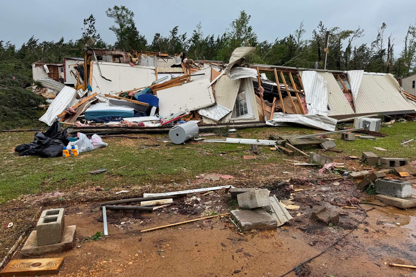 Photos of Mississippi communities reeling after tornadoes | iNFOnews.ca